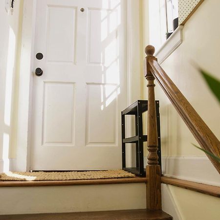 Charming 1885 Parlor Loft Downtown Savannah Stay Bagian luar foto