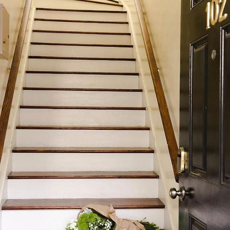 Charming 1885 Parlor Loft Downtown Savannah Stay Bagian luar foto